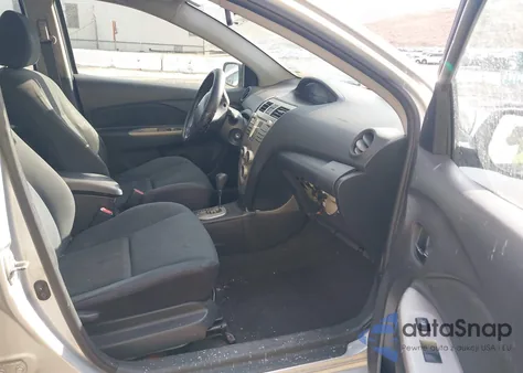 2010 Toyota Yaris z USA, uszkodzony, nr VIN JTDBT4K36A4069297